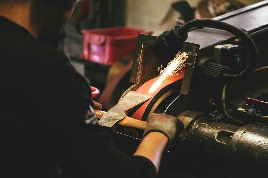 What is an OEM Manufacturer? Examples in Aerospace, EV, and Medical Devices